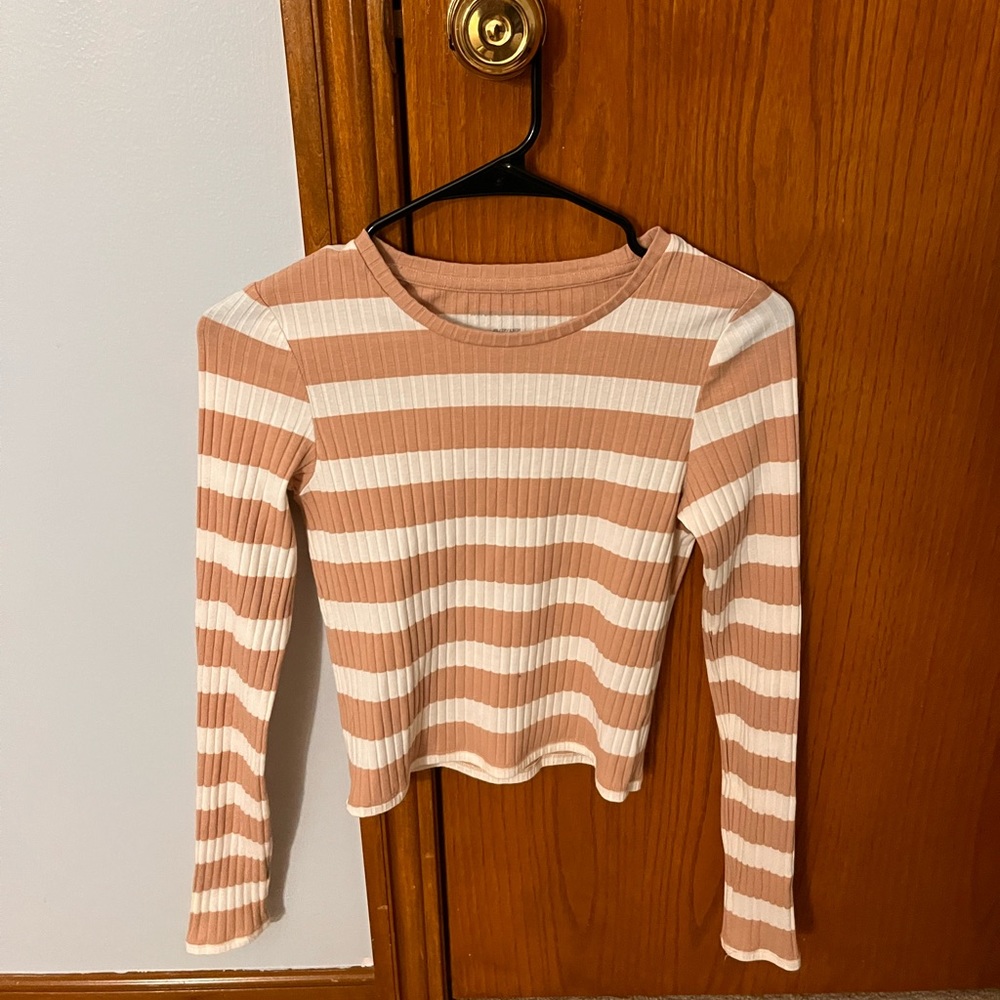 American Eagle Longsleeve